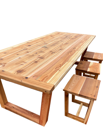 Red Cedar outdoor dining table with Red Cedar base